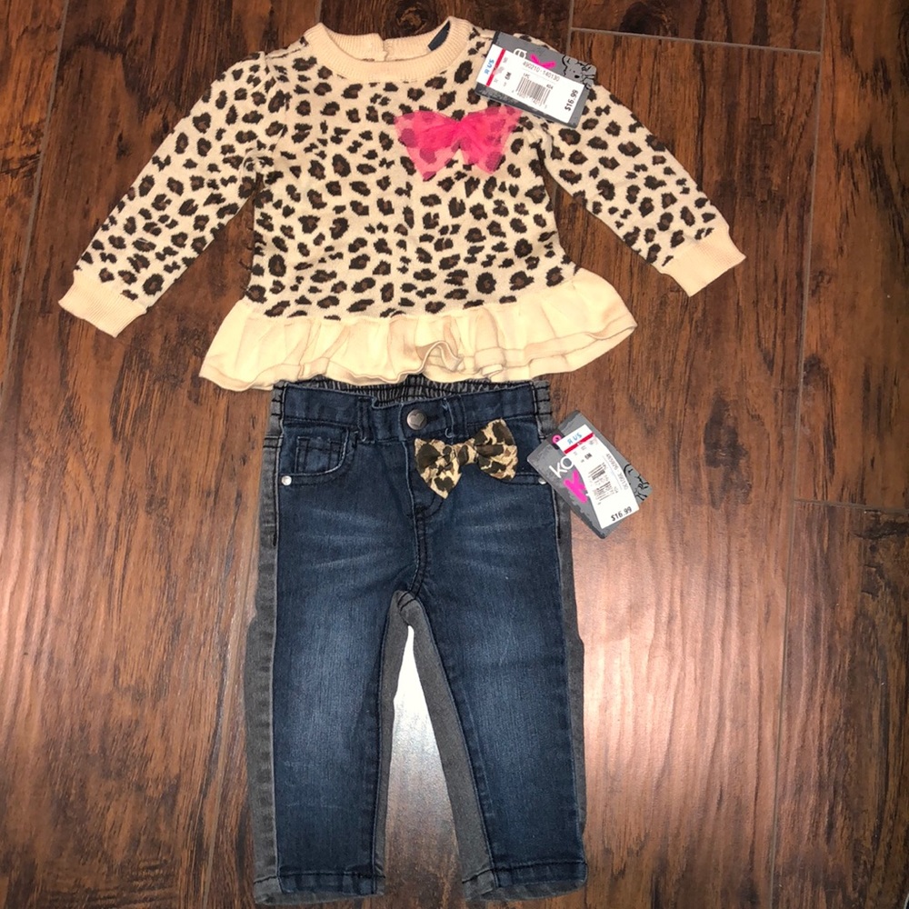 💙Cheetah print top and blue jeans